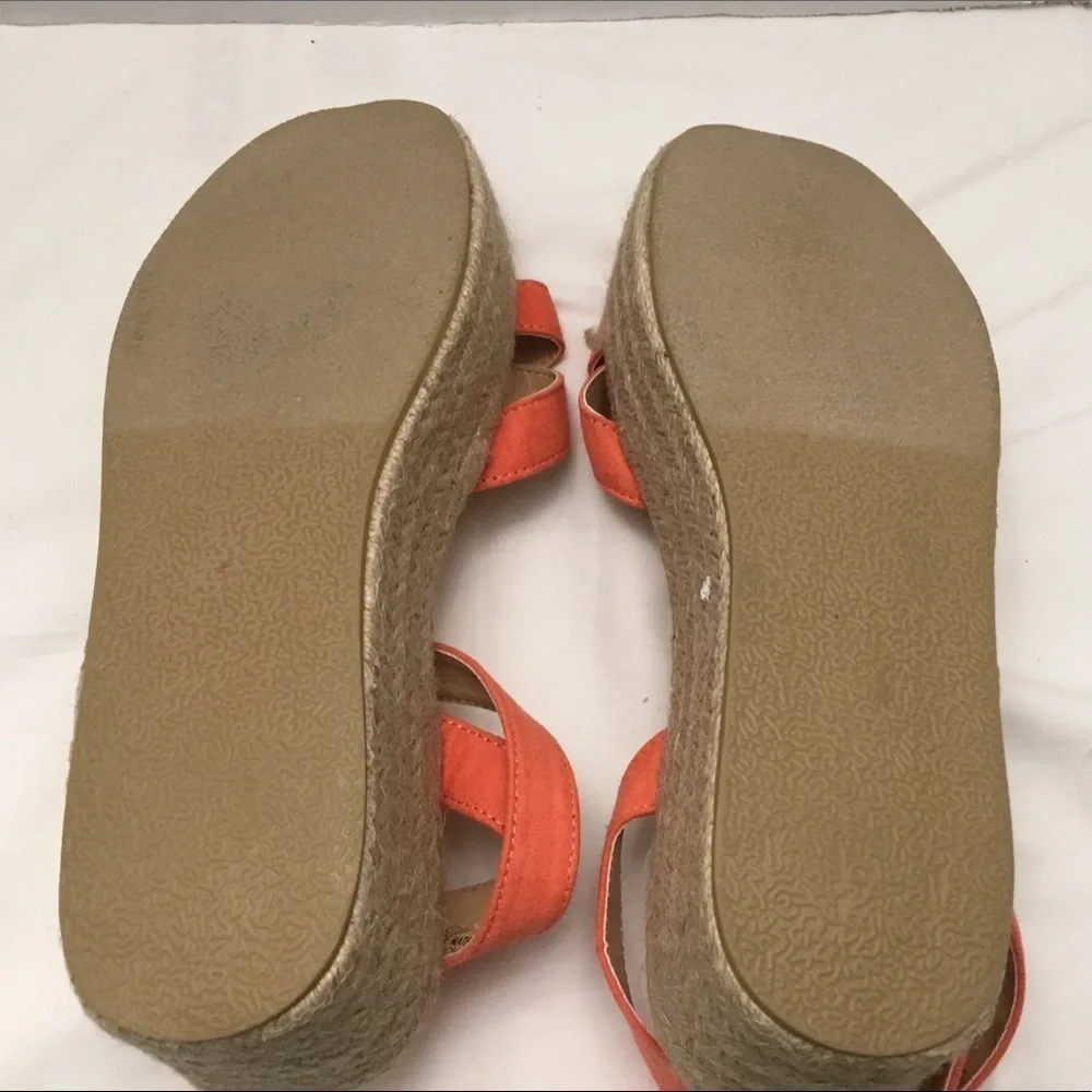 Lulu's strappy orange slippers
